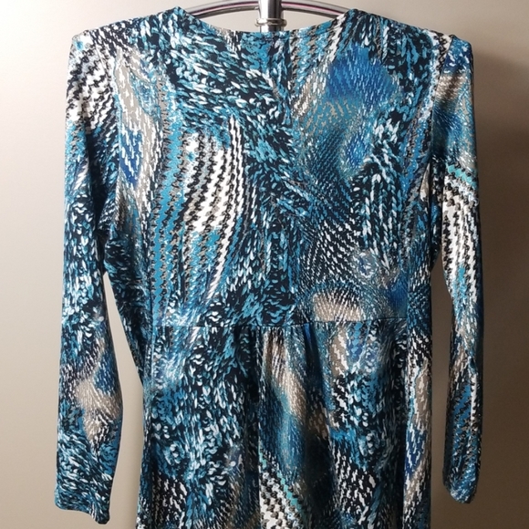 Vamp Top - Picture 5 of 7